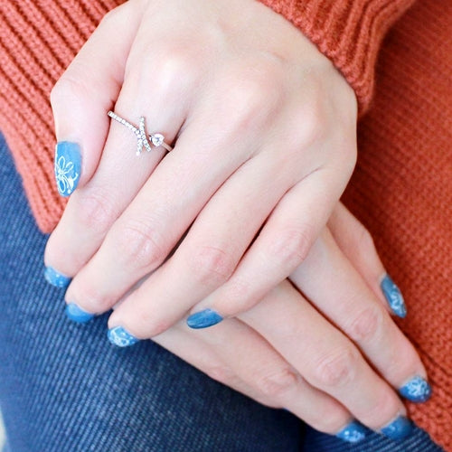 Elegant Ring i Rostfritt Stål med Klar Zirkonia